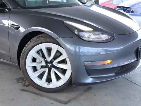 Used 2021 Tesla Model 3 Long Range AWD/4WD image 4