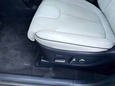 Certified 2024 Hyundai Palisade Limited AWD/4WD image 12