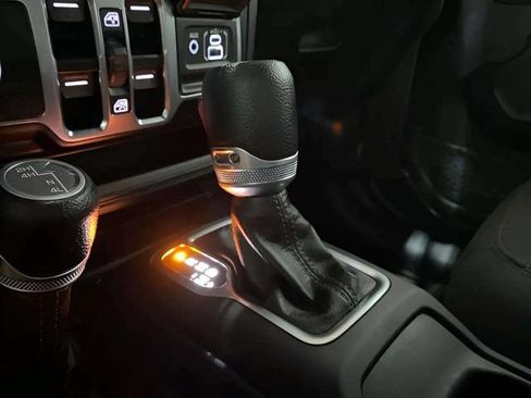 Used 2024 Jeep Wrangler Unlimited Sport AWD/4WD image 51