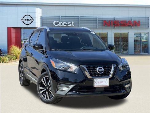 Used 2020 Nissan Kicks SR image 1