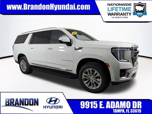 Used 2024 GMC Yukon XL SLT image 1