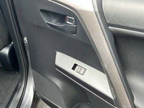 Used 2017 Toyota RAV4 LE w/ All Weather Liner Package AWD/4WD image 38