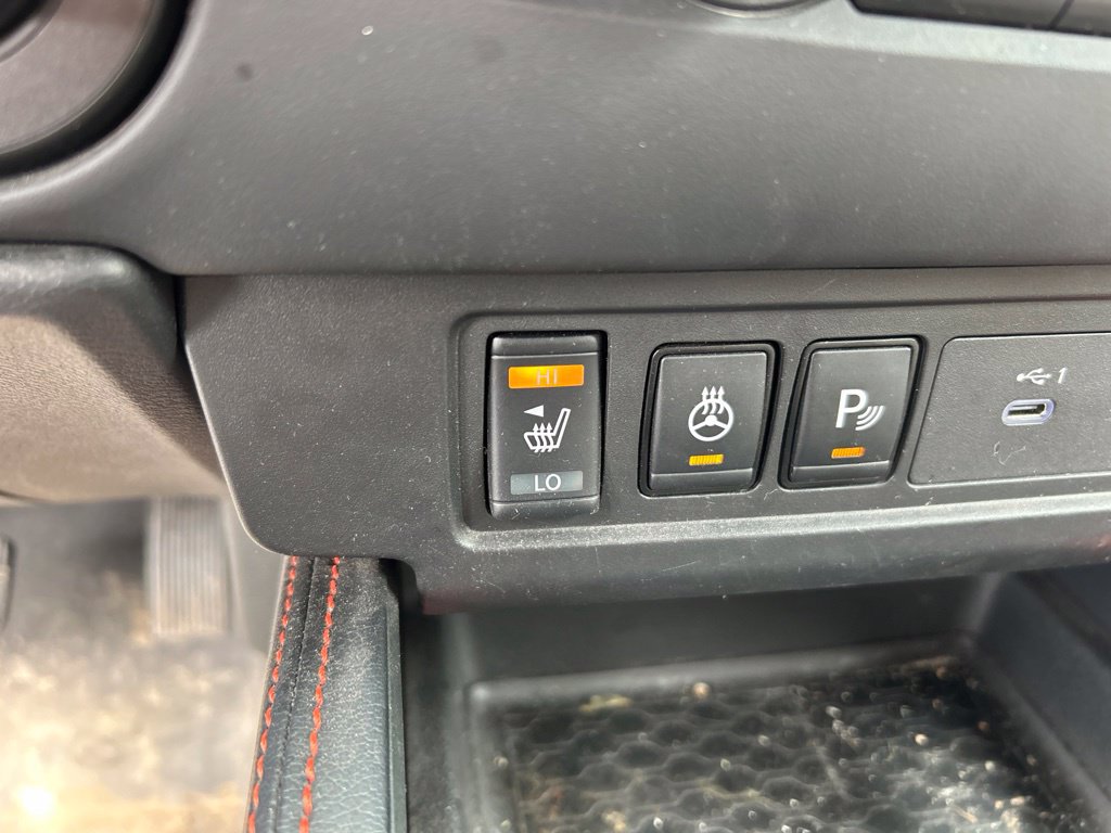 Used 2023 Nissan Frontier PRO-4X w/ Pro Convenience Package AWD/4WD image 16
