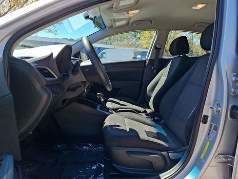 Used 2021 Hyundai Accent SE image 15
