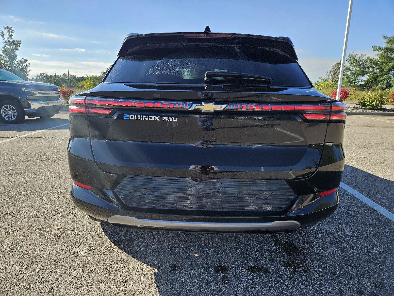 Used 2025 Chevrolet Equinox EV LT AWD/4WD image 6