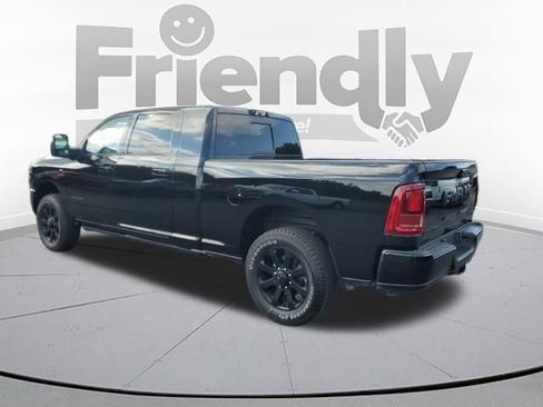 Used 2025 RAM 2500 Laramie AWD/4WD image 3