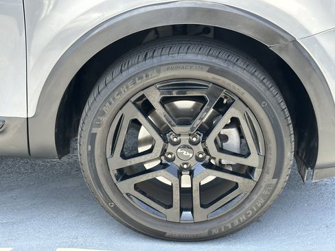 Certified 2024 Kia Telluride EX X-Line AWD/4WD image 14