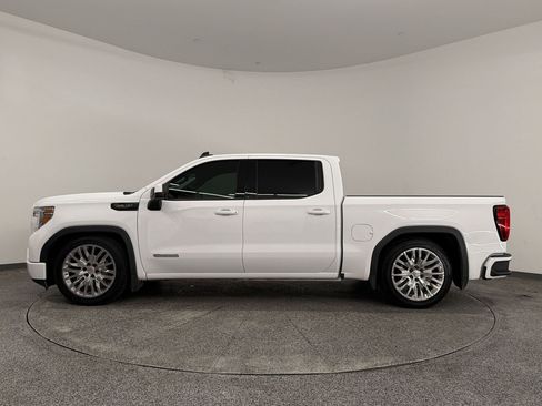Used 2020 GMC Sierra 1500 Elevation w/ Elevation Value Package RWD image 2