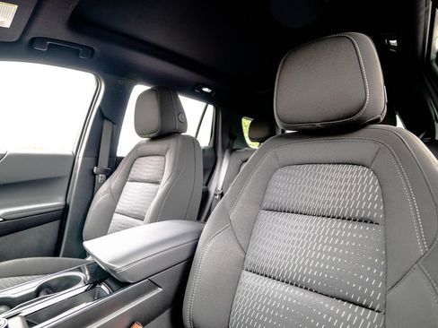 New 2026 Chevrolet Equinox LT AWD/4WD image 6