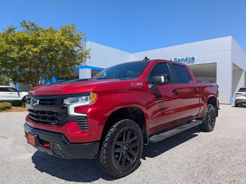 Used 2024 Chevrolet Silverado 1500 LT Trail Boss w/ LT Trail Boss Premium Package AWD/4WD image 4