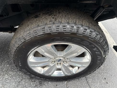 Used 2020 Ford F150 Platinum w/ Equipment Group 701A Luxury AWD/4WD image 12