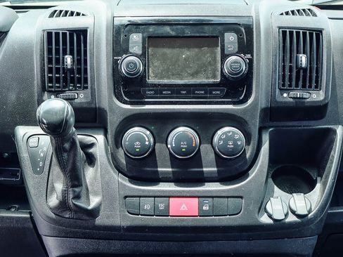 Used 2021 RAM ProMaster 1500 w/ Convenience Group FWD image 7