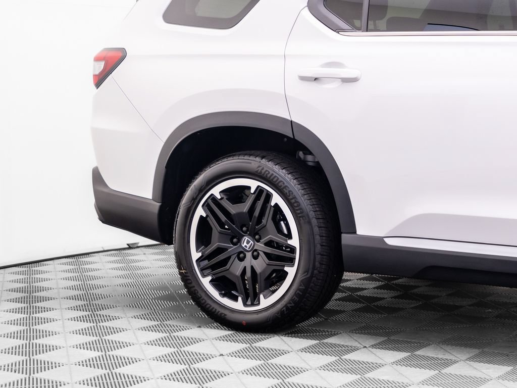 New 2026 Honda Pilot Touring image 36