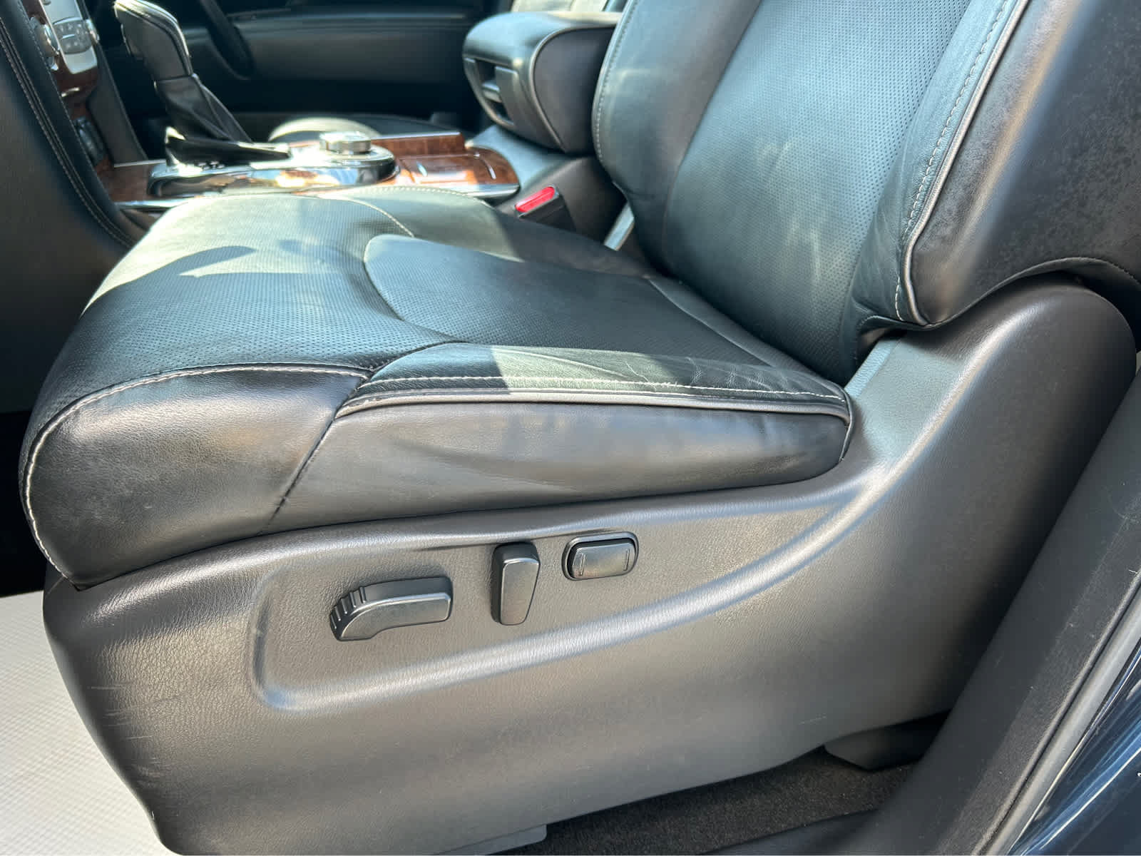 Used 2019 INFINITI QX80 Luxe AWD/4WD image 8