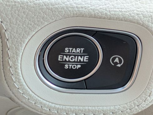 Used 2020 Mercedes-Benz GLE 350 4MATIC image 32