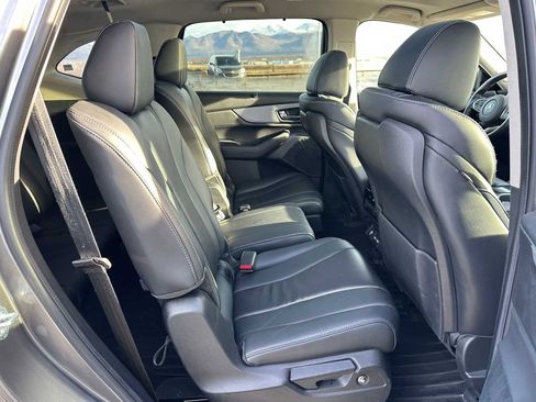 Used 2023 Acura MDX SH-AWD w/ Technology Package image 12