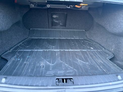 Used 2018 Volvo S60 T5 Dynamic w/ Protection Package image 12