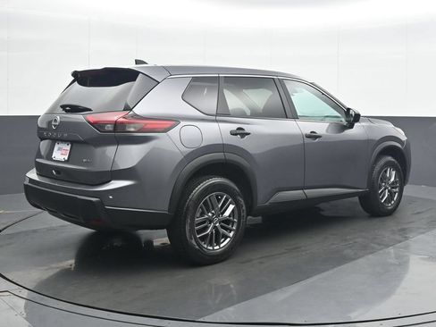 Used 2024 Nissan Rogue S AWD/4WD image 6