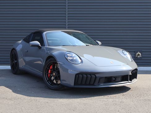 Certified 2025 Porsche 911 Targa 4 GTS AWD/4WD image 8