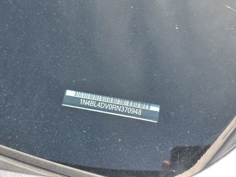 Used 2024 Nissan Altima 2.5 SV FWD image 36