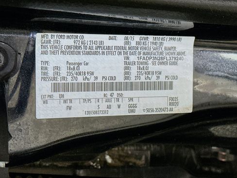 Used 2015 Ford Focus Titanium FWD image 12
