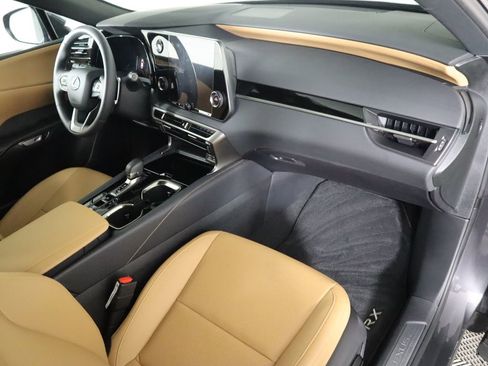 Certified 2025 Lexus RX 350 350 image 17