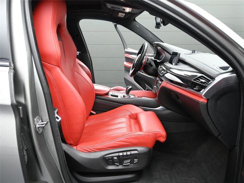 Used 2016 BMW X6 M image 16