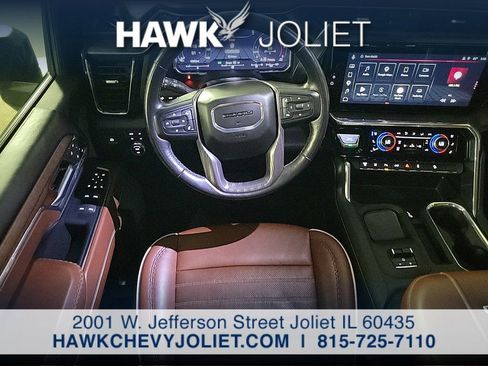 Used 2024 GMC Sierra 2500 Denali Ultimate AWD/4WD image 13