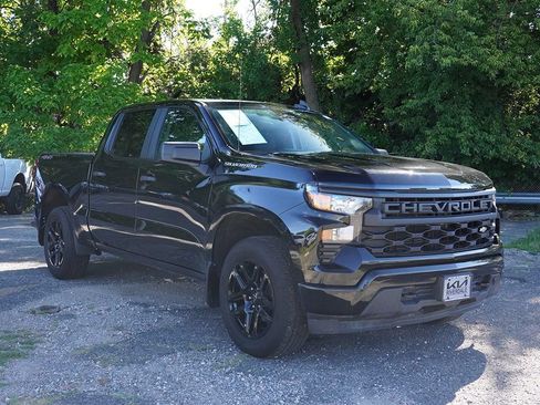 Used 2024 Chevrolet Silverado 1500 Custom AWD/4WD image 2