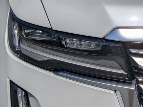 Used 2021 Cadillac Escalade ESV Premium Luxury Platinum RWD image 10