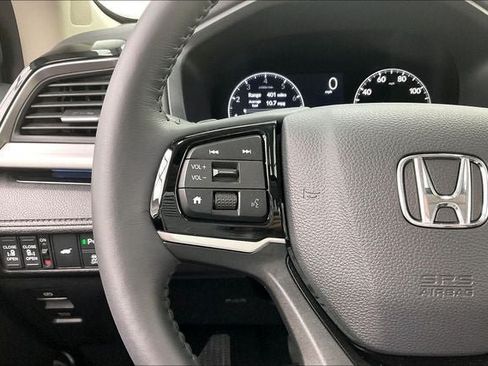 Certified 2026 Honda Odyssey Touring image 23