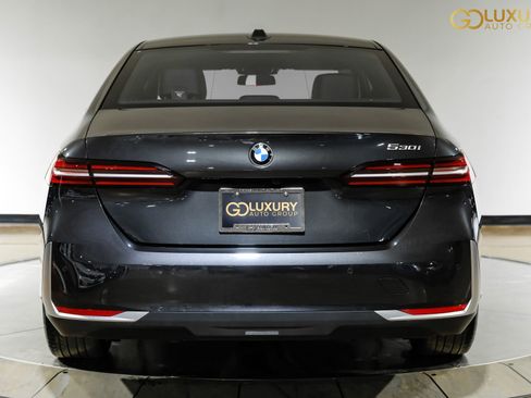 Used 2025 BMW 530i RWD image 11