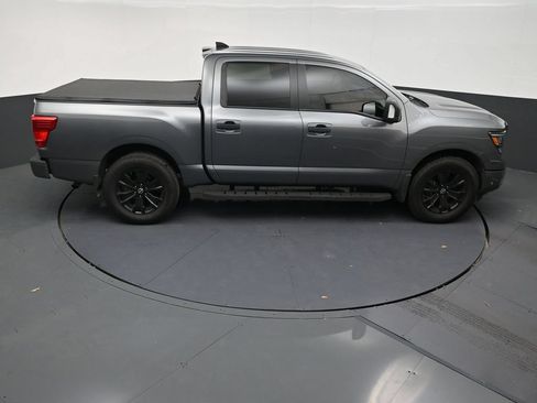 Used 2023 Nissan Titan SV w/ SV Convenience Package AWD/4WD image 17