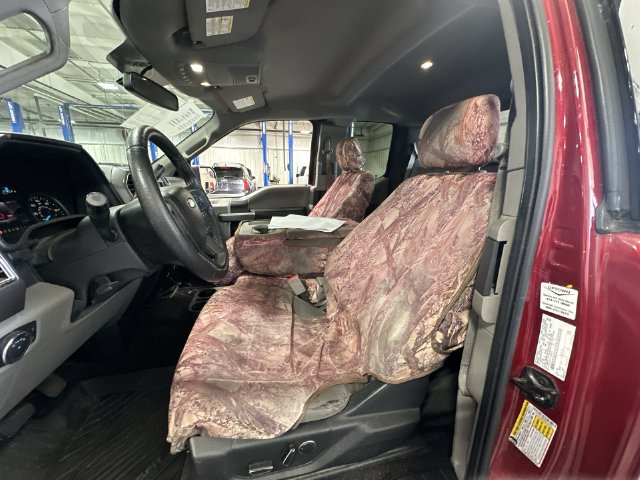 Used 2016 Ford F150 XLT w/ Equipment Group 302A Luxury AWD/4WD image 17