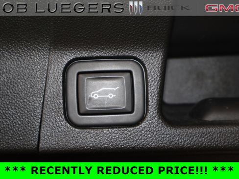 Certified 2023 GMC Acadia SLE w/ Driver Convenience Package image 24