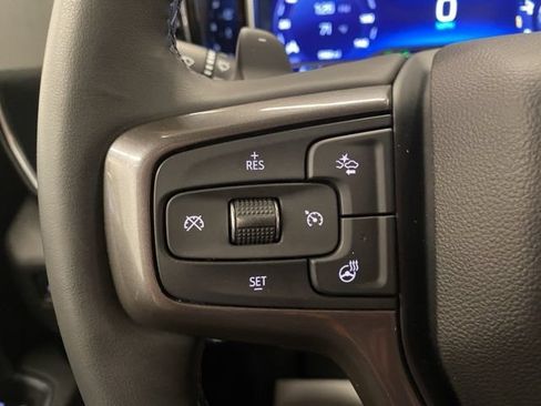 Used 2024 Chevrolet Silverado 1500 High Country w/ High Country Premium Package AWD/4WD image 30