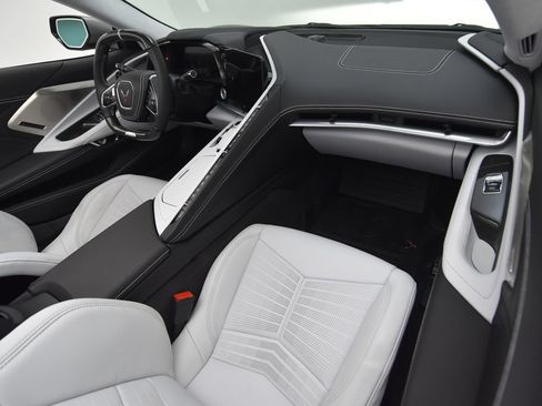 Used 2024 Chevrolet Corvette Z06 RWD image 54