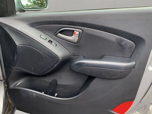 Used 2013 Hyundai Tucson GLS FWD image 32