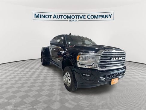 Used 2022 RAM 3500 Limited AWD/4WD image 2