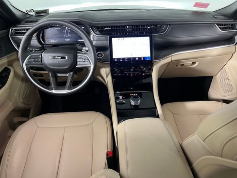 Used 2024 Jeep Grand Cherokee L Limited w/ Trailer Tow Package image 13