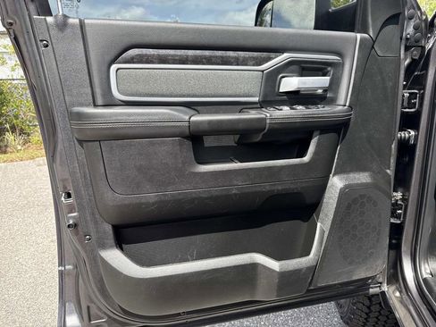 Used 2022 RAM 2500 Big Horn w/ Night Edition image 24