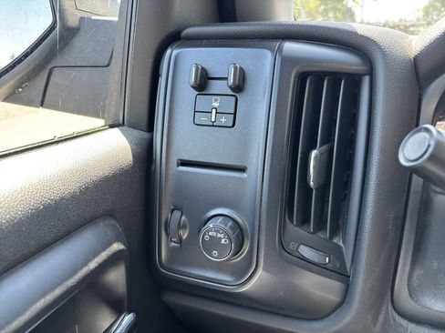 Used 2017 Chevrolet Silverado 1500 W/T w/ Trailering Package AWD/4WD image 11
