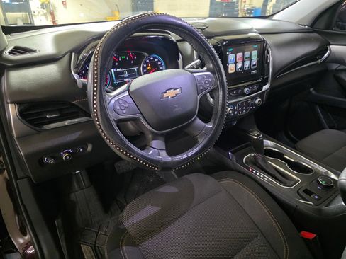 Used 2018 Chevrolet Traverse LT FWD image 17
