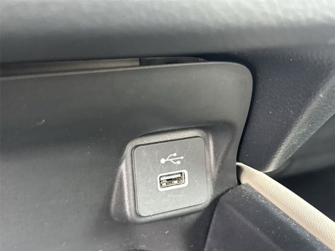 Used 2023 Honda HR-V LX image 26