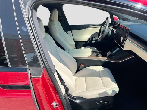 Used 2023 Tesla Model X AWD/4WD image 30