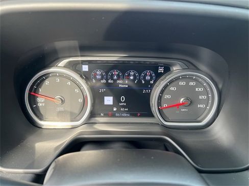 Used 2021 Chevrolet Suburban High Country image 10