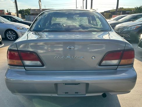 Used 1999 Nissan Maxima SE FWD image 4