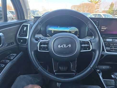Used 2022 Kia Sorento SX Prestige image 14