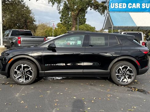 New 2026 Chevrolet Equinox EV LT image 6