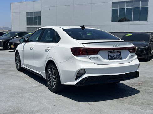 Used 2023 Kia Forte GT-Line w/ GT-Line Technology Package FWD image 4